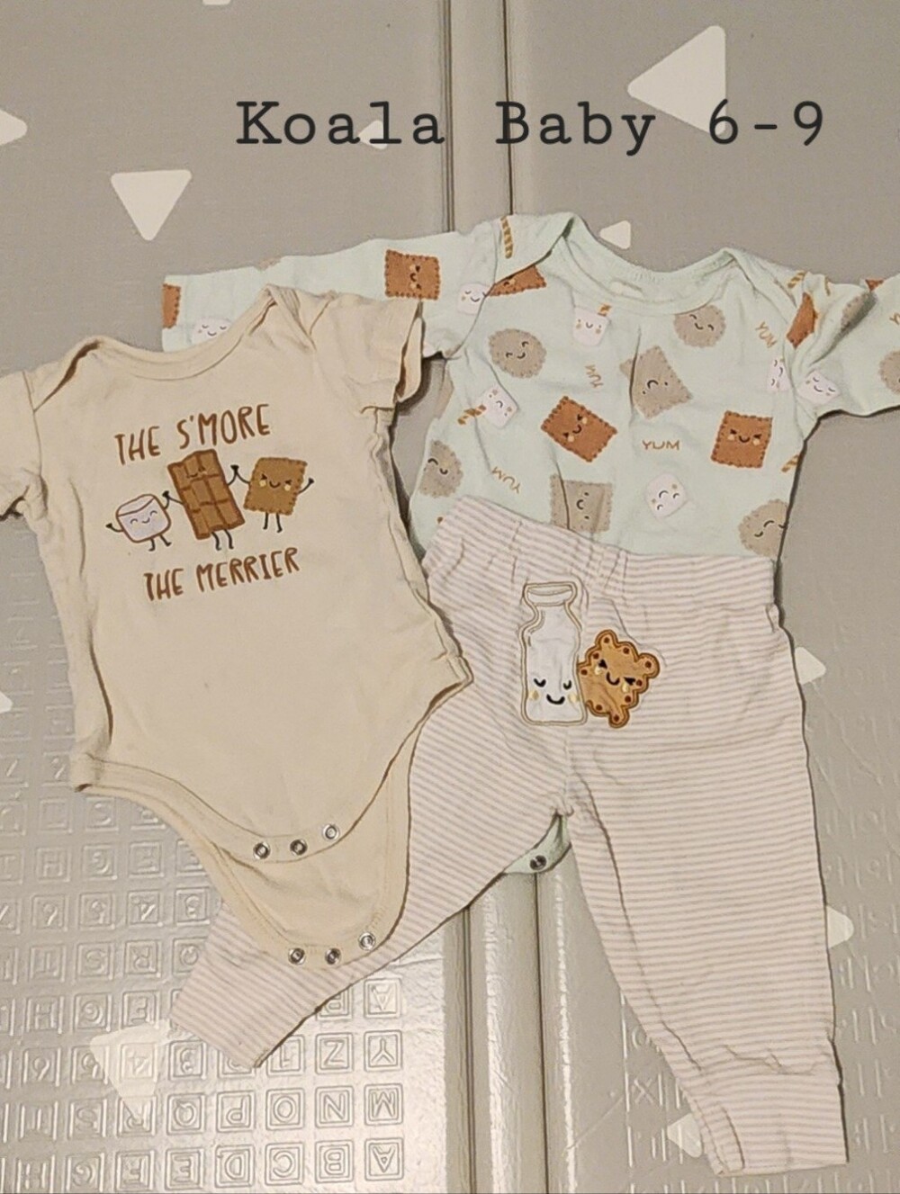 Koala Kids Beige & Mint S'mores Themed Three-piece Set